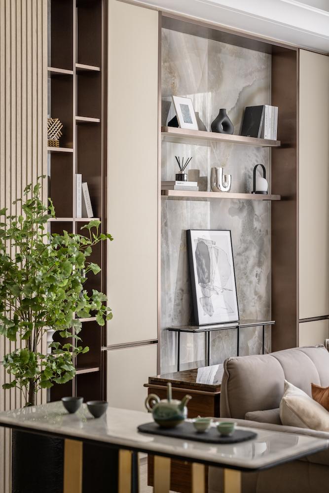 2,670 Sq.ft Camellia Avenue Abode Showcases a Soft Luxury Aesthetic