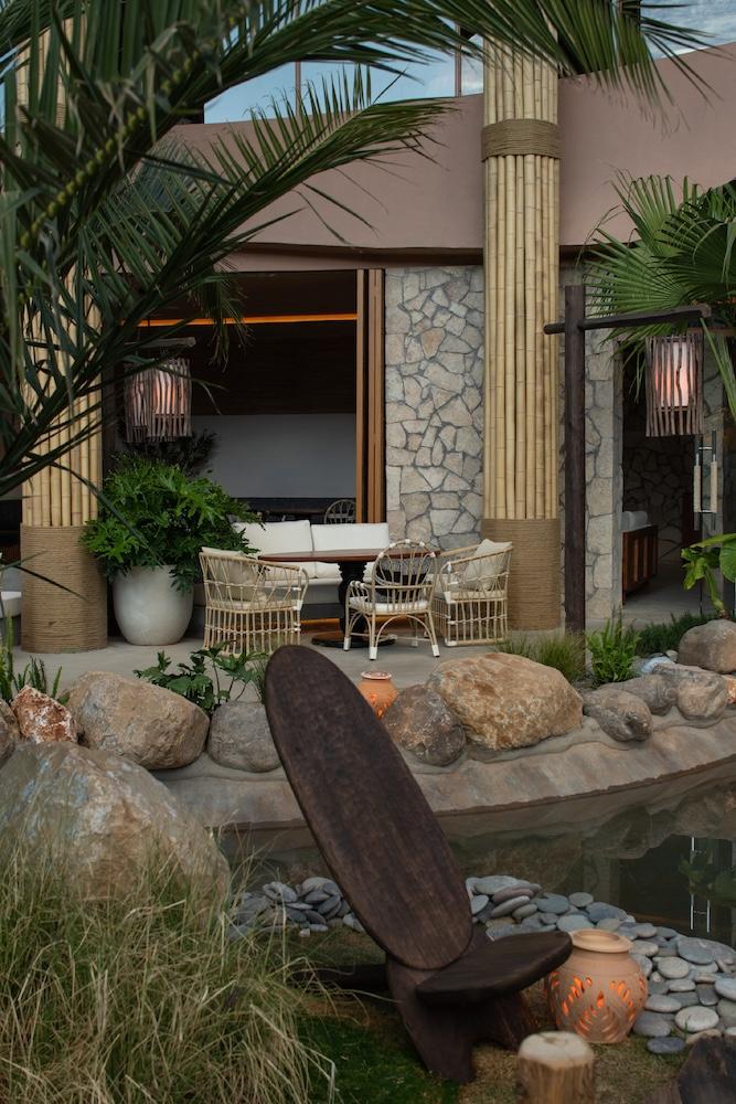 Lan Bistro in Yunnan Serves Up Nature's Finest