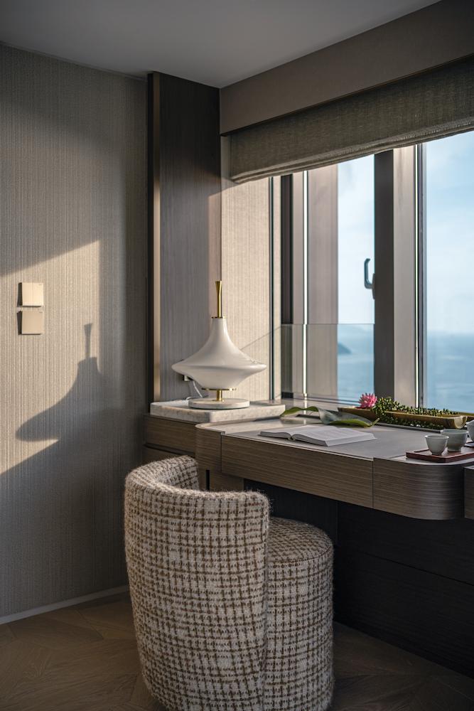 This 1,500 sq.ft Pok Fu Lam Home Captures the Quiet Beauty of Sunset Moments