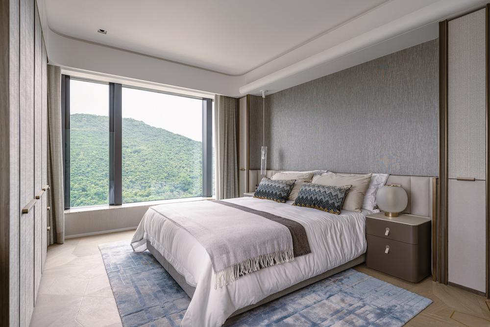 This 1,500 sq.ft Pok Fu Lam Home Captures the Quiet Beauty of Sunset Moments