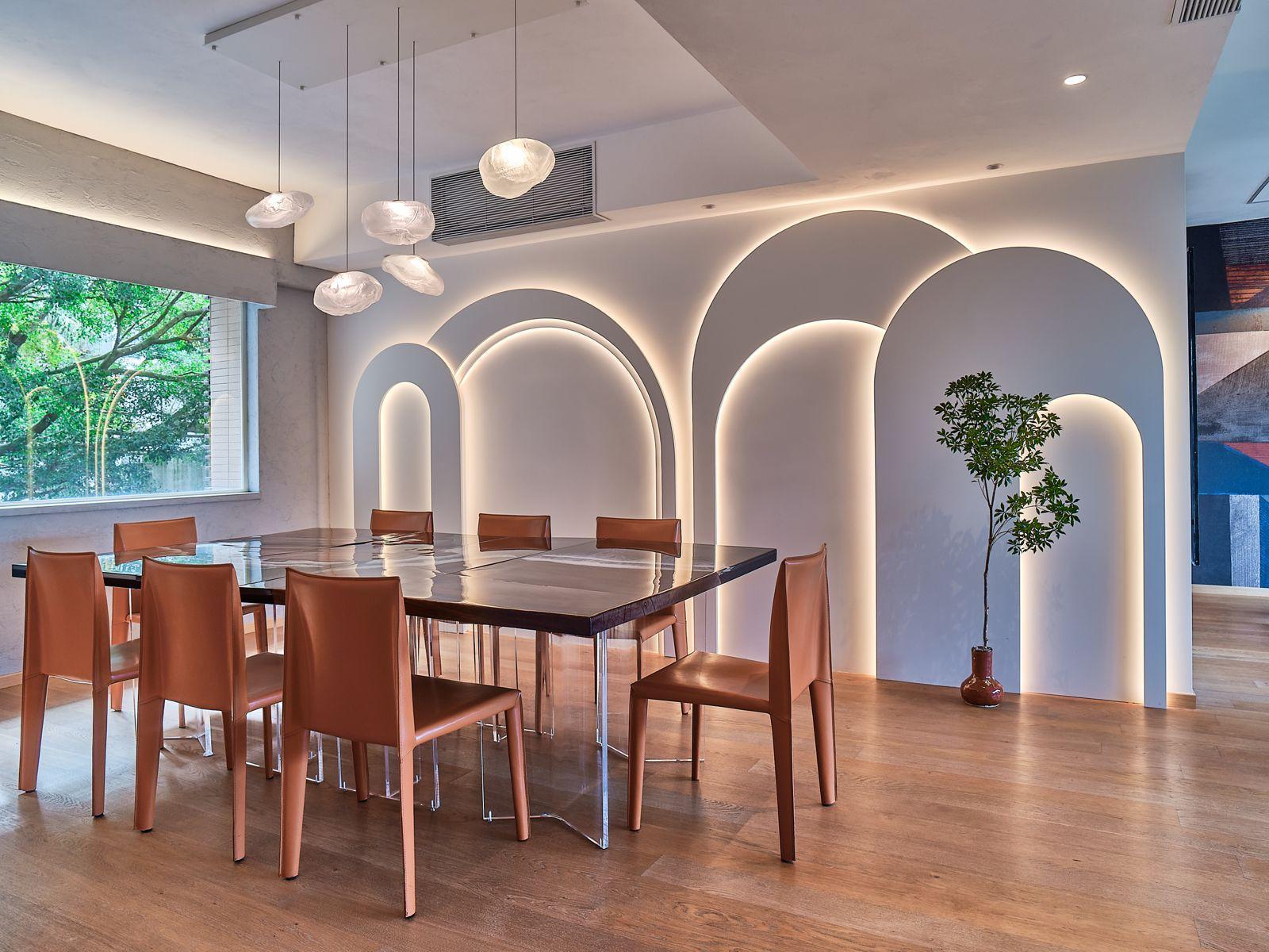 This Hillside Residence For An Accomplished Pipe Organist Defies Convention