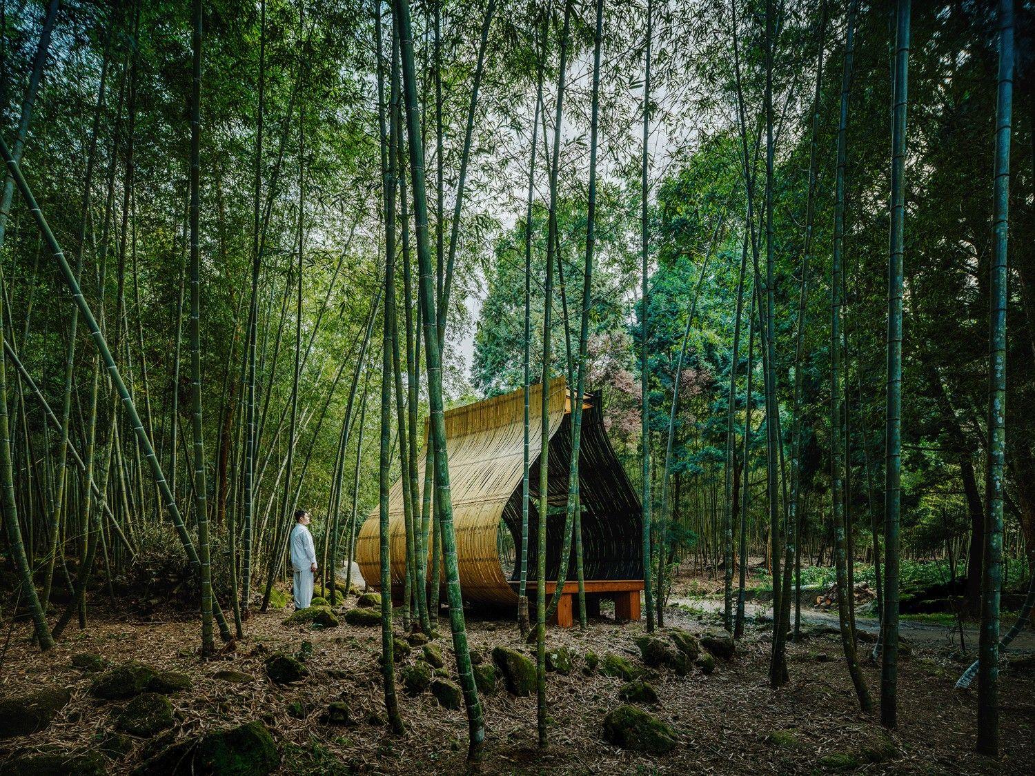 隱於台灣南投竹林的「粽子」小竹屋，由范承宗以竹編出幽玄之美
