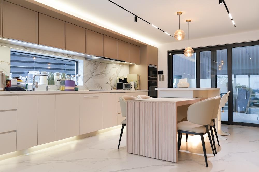 This Sai Kung Villa Blurs the Boundaries Between Indoor and Outdoor Living
