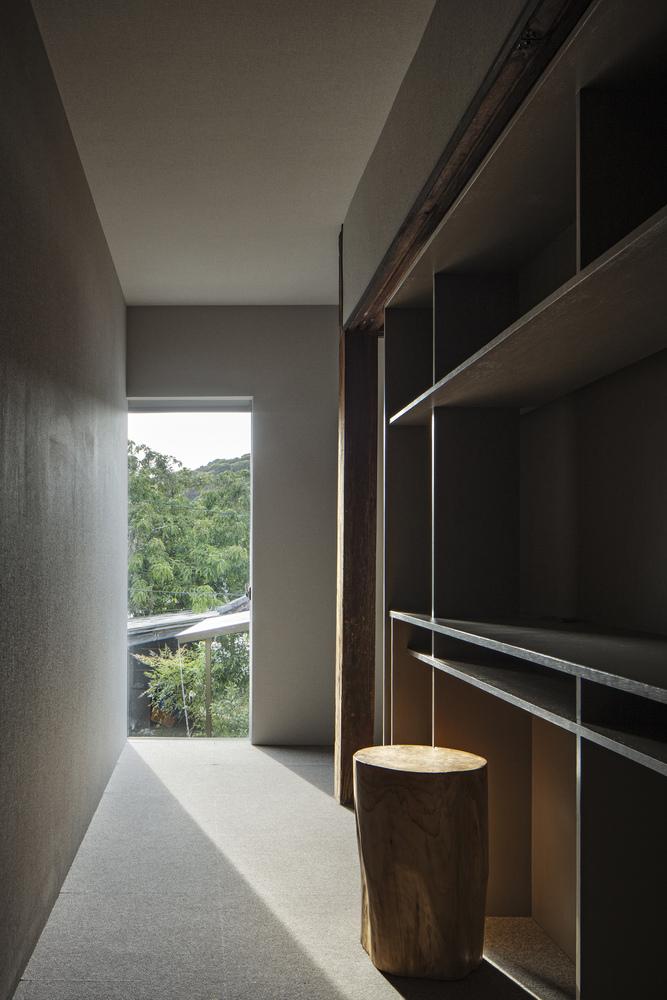 鹿兒島阿久根傳統木屋翻新，蛻變成米芝蓮主廚的海岸新居